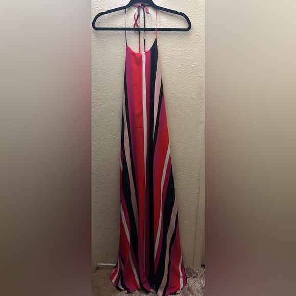 Vici Dresses & Skirts - VICI colorful maxi dress